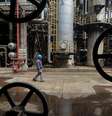 Refinaria de petróleo de Wuhan, na China
30/03/2023
REUTERS/Stringer  Foto: Reuters