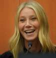 The White Lotus, Taylor Swift e Jeffrey Dahmer: três momentos que transformaram o julgamento de Gwyneth Paltrow em memes nas redes sociais  Foto: Rick Bowmer-Pool/Getty Images / Hollywood Forever TV
