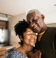 E até se precisar separar a organização financeira do casal ajuda muito  Foto: iStock