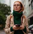 A tecnologia está cada vez mais entrelaçada com as nossas vidas. Como podemos nos afastar dela?  Foto: Getty Images / BBC News Brasil