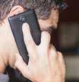 Golpistas se passam por policiais e pedem dinheiro para encerrar “denúncia de pedofilia”  Foto: Freepik