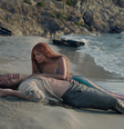 Eric (Jonah Hauer-King) e Ariel (Halle Bailey) em nova imagem de A Pequena Sereia.  Foto: Adoro Cinema