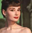Audrey Hepburn: 5 curiosidades sobre a eterna Bonequinha de Luxo  Foto: Reprodução / Hollywood Forever TV