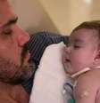 Juliano Cazarré deu um conselho para mãe que perdeu filho: 'Reze por ele. Ele está rezando por você'.  Foto: Reprodução, Instagram/@cazarre / Purepeople