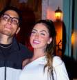 MC Mirella ganha beijo de Dynho Alves, seu ex-marido, indica retomada do namoro e é detonada na web.  Foto: AGNews / Purepeople