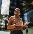 Maior escolaridade, com impacto na renda, tem impulsionado mulheres a fazerem suas escolhas com mais autonomia  Foto: iStock