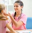 Cirurgia plástica na adolescência deve ser realizada com autorização dos pais  Foto: Oksana Kuzmina | ShutterStock / Portal EdiCase