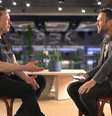 Elon Musk sendo entrevistado pelo jornalista James Clayton, da BBC  Foto: BBC News Brasil