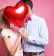 Câncer e Leão são diferentes, mas, se souberem lidar com as diferenças, podem construir uma boa relação. Saiba como é o romance entre eles! -  Foto: Shutterstock / João Bidu