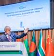 O presidente Lula esteve no Banco do Brics e defendeu uma moeda alterrnativa ao dólar para as trocas comerciais entre os cinco países que compõem o organismo Crédito  Foto: Ricardo Stuckert/PR / Perfil Brasil