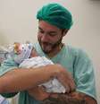 Eliezer com a filha, Lua  Foto: Reprodução/Instagram/@eliezer / Estadão