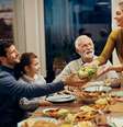 O almoço de domingo é uma dos momentos mais especiais da semana para muitas famílias - Shutterstock  Foto: Alto Astral
