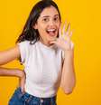 Terçou com a Lua ariana brilhando no céu e te deixando na vibe daquela música do Cazuza: “Disparo contra o sol. Sou forte, sou por acaso." -  Foto: Shutterstock / João Bidu
