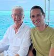 Paul O'Grady e André Portasio se conheceram em 2006; estavam casados desde 2017  Foto: Reprodução/Instagram