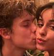Além de Shawn Mendes e Camila Cabello: outros famosos que deram mais uma chance para o ex -  Foto: Instagram/@shawnmendes / Famosos e Celebridades
