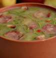 Aprenda a receita de caldo verde fácil e muito saborosa  Foto: Guia da Cozinha