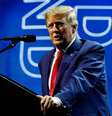 Trump vai ser julgado nesta terça-feira  Foto: Evelyn Hockstein / Reuters