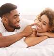 A boa comunicação contribui para levar o casal ao orgasmo  Foto: Prostock-studio | ShutterStock / Portal EdiCase