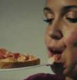 Comercial de pizza foi todo gerado por IA  Foto: Reprodução/ Pizza Later