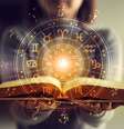 A astrologia traz informações dos arquétipos da humanidade  Foto: Thanumporn Thongkongkaew | Shutterstock / Portal EdiCase