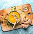 Sopa de abóbora com cenoura e gengibre  Foto: jchizhe | ShutterStock / Portal EdiCase