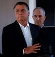 O ex-presidente brasileiro Jair Bolsonaro deixa sua casa após uma operação de busca, em Brasília, Brasil, 3 de maio de 2023.   Foto: Reuters/Adriano Machado