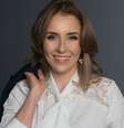 A cirurgia plástica Renata Magalhães alerta sobre os efeitos do chip da beleza: "Falta esclarecimento"  Foto: Divulgação