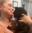 Mulher se emociona ao reencontrar gato que estava desaparecido há 10 anos nos EUA  Foto: Reprodução/Facebook/Charleston Animal Society