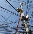 Light aponta furto de cabos e instalações irregulares de energia como problema que levou à inadimplência com credores  Foto: WILTON JUNIOR / ESTADÃO / Estadão