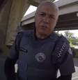 Sargento Gouveia disse à BBC que, em 32 anos na polícia, nunca tinha participado de uma ocorrência grave  Foto: Reprodução/ YouTube / BBC News Brasil