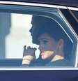 Meghan Markle e Príncipe Harry em carro da Realeza  Foto: Reprodução @TheRoyalFamily