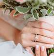 Algumas famosas se casaram justamente durante o mês das noivas.  Foto: Shutterstock / Alto Astral