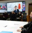Presidente da Ucrânia, Volodymyr Zelenskiy, participa de sessão do G7 via vídeo, no dia em que o ataque russo à Ucrânia completou um ano  Foto: Ukrainian Presidential Press Service/Handout via REUTERS