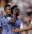 Vini Jr. durante partida contra o Valencia: situação insustentável e desculpas esfarrapadas da La Liga  Foto: PABLO MORANO/REUTERS