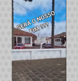 Vídeo engana ao afirmar que batalhão do Exército em Ponta Grossa (PR) teve a fachada verde-oliva pintada de branco e vermelho recentemente  Foto: Aos Fatos