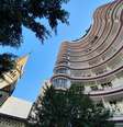 O famoso edifício Germaine Burchard pode ser seu por uma noite, ou várias  Foto: Airbnb/Reprodução / Viagem e Turismo