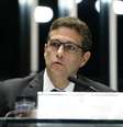 Roberto Campos Neto defendeu que ao longo do “processo” de votação os juros longos já caíram “bastante”.  Foto: Pedro França/Agência Senado / Estadão