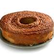 De nada? É, mas de insosso este bolo não tem nada. Leva iogurte natural para deixar a massa macia, além de essência de baunilha e canela em pó. Pode acreditar, vai ser o sucesso absoluto da festa.Veja a receita.  Foto: Tadeu Brunelli/Estadão / Estadão