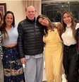 Silvio Santos ao lado das filhas  Foto: Reprodução/Instagram