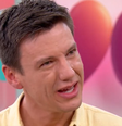 Felipe Suhre e Ana Maria Braga encerraram a conversa de mãos dadas, emocionados  Foto: Reprodução/TV Globo