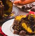 Bolo de cenoura recheado  Foto: Guia da Cozinha