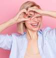 Às vezes, podemos não saber o que fazer para encontrar a pessoa certa. Descubra como o seu Mapa Astral pode te ajudar a encontrar um amor! -  Foto: Shutterstock / João Bidu