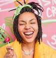 Os looks com colete podem ser muito estilosos – Shutterstock  Foto: Alto Astral