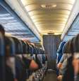 Passageiros dentro de avião  Foto: Getty Images / BBC News Brasil