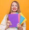 O autoconhecimento é uma jornada profunda e enriquecedora. Confira 4 livros que te ajudam a despertar para ele! -  Foto: Shutterstock / João Bidu