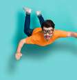 Sagitário é um signo conhecido por sua energia contagiante e por seu espírito livre. Descubra como é ter uma amizade do signo de Sagitário! -  Foto: Shutterstock / João Bidu
