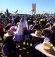 Marcha das Margaridas é conduzida por mulheres trabalhadoras rurais do campo e da floresta  Foto: Marcelo Camargo/Agência Brasil