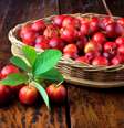 A acerola é uma excelente fonte de vitamina C  Foto: Adao | Shutterstock / Portal EdiCase