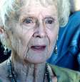 Gloria Stuart, a Rose idosa em Titanic.  Foto: Reprodução / Oficina da Net