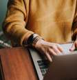 Mesa de trabalho  Foto: Christin Hume/ Unsplash